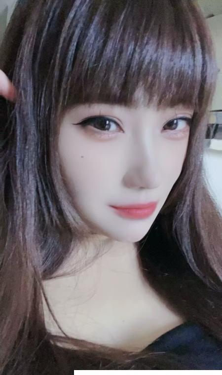 服务型美女
