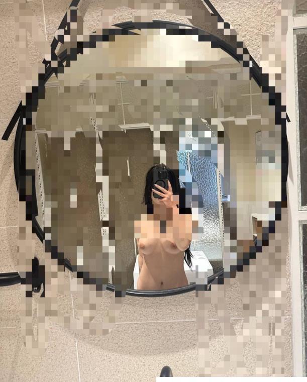 三点粉小少妇
