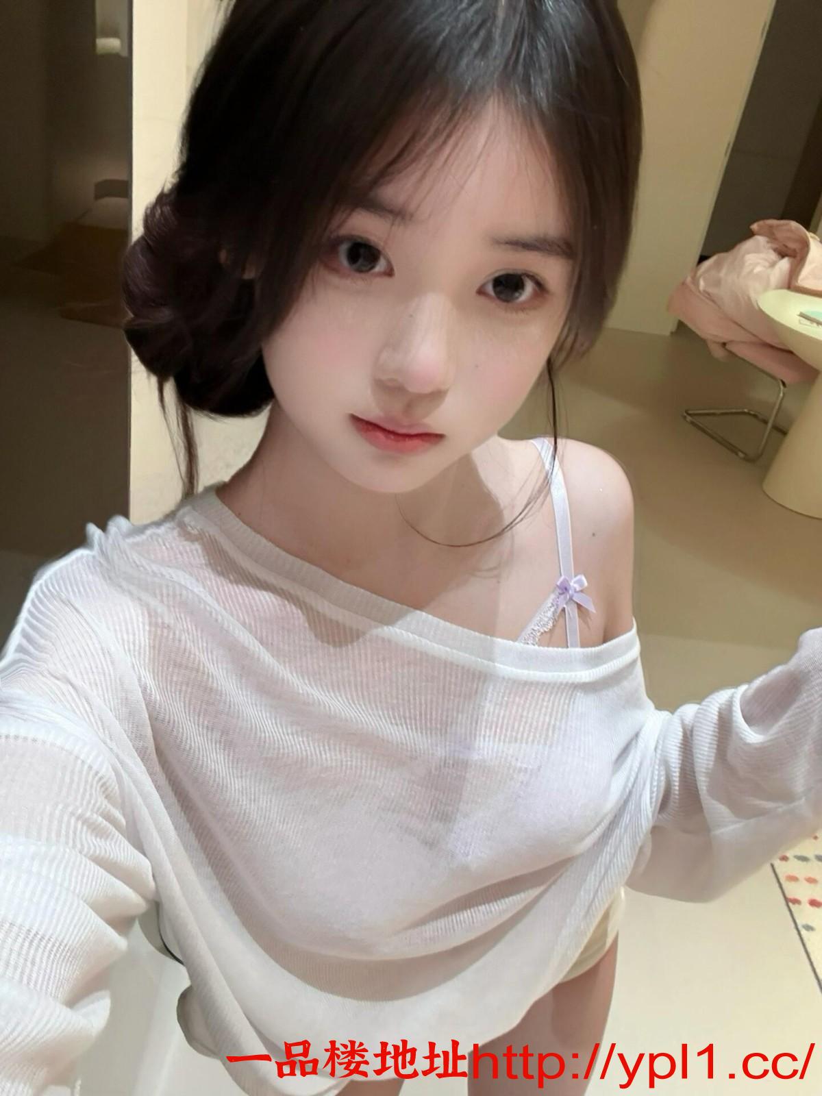 兼职小妹粉嫩刚下海 (可外出)