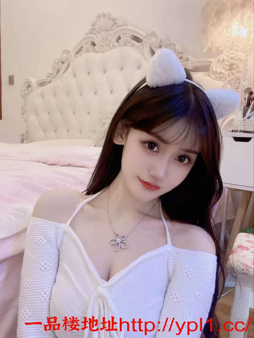 大波浪嫩妹胸大翘臀汁多