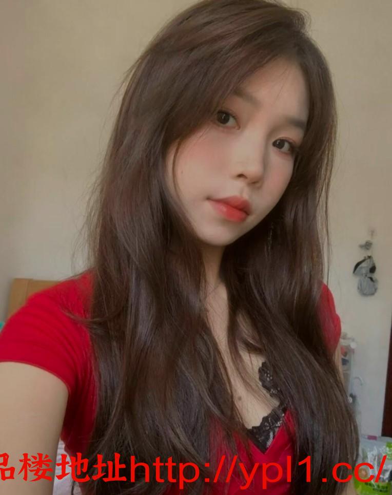 妖艳妹子逼紧水多潮喷