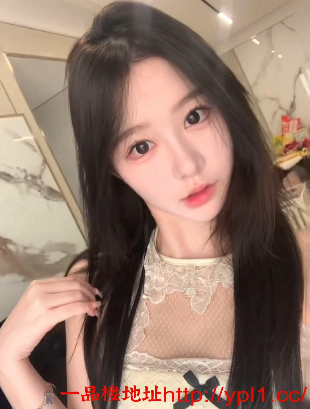 尤物蜜桃肤白貌美大长腿性欲妹子也上门