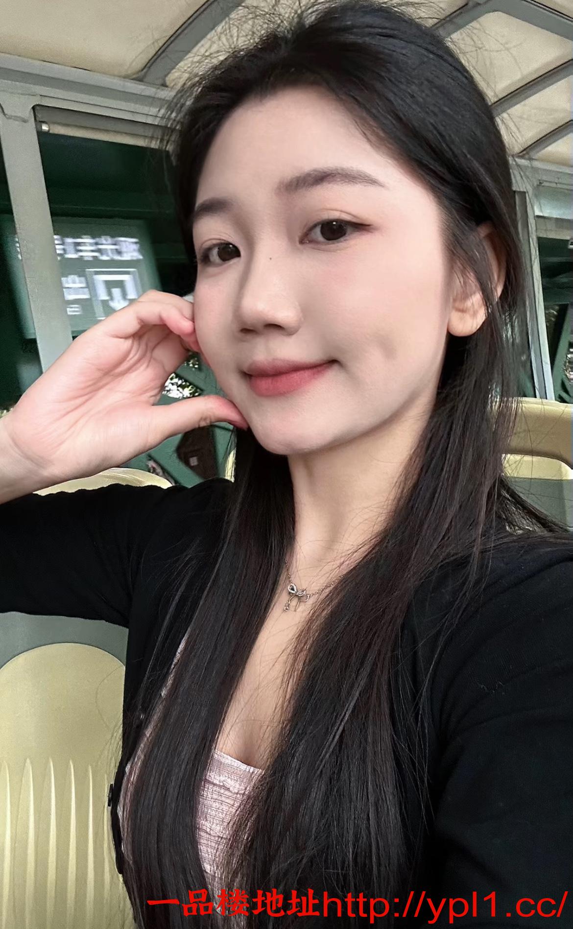 居家少妇老公满足不了跑出来兼职 调教得很好