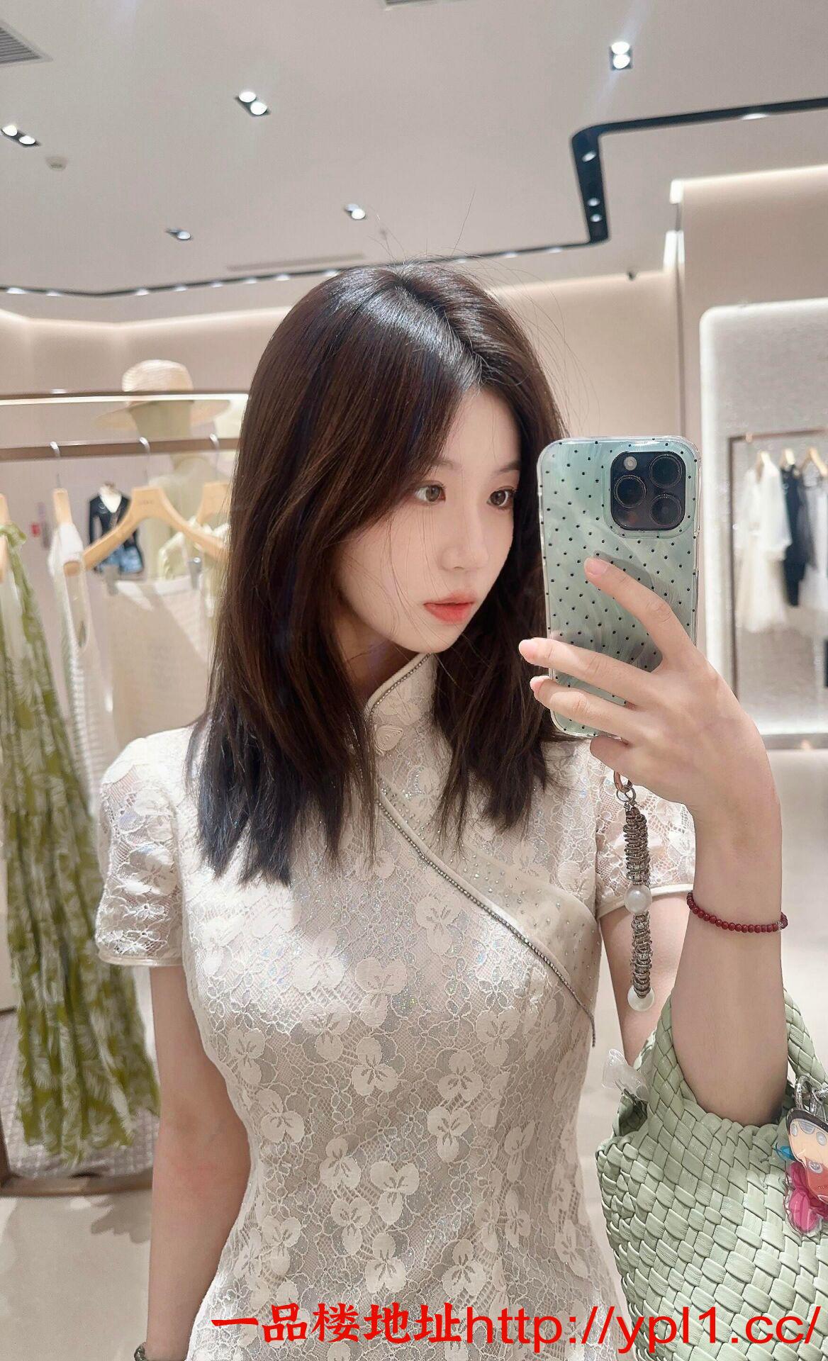 表面看着文静 上床让人受不了