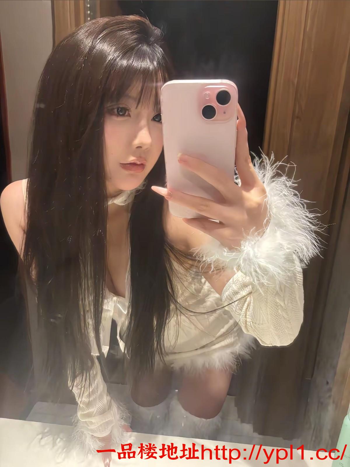 妖艳美乳御姐