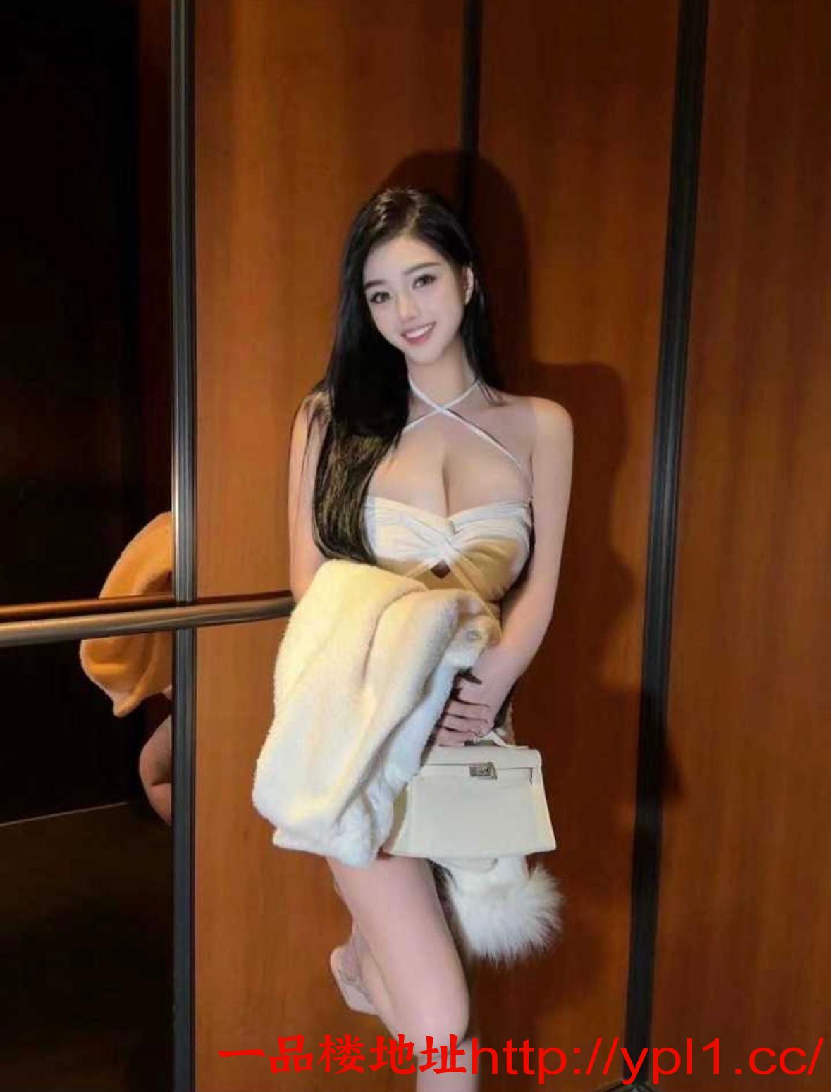 雨花台区 性感s型身材骚妹水多易喷粉嫩鲍