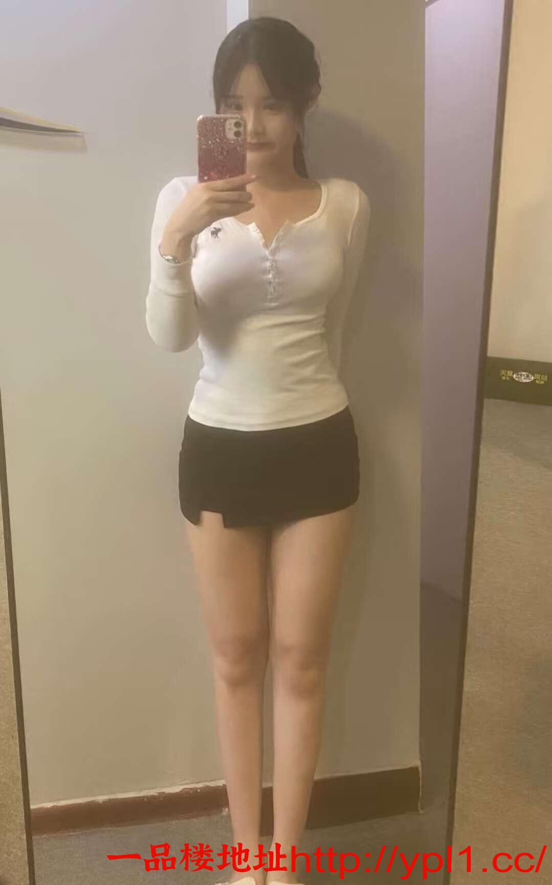 性感迷人小妖精长腿后入神器