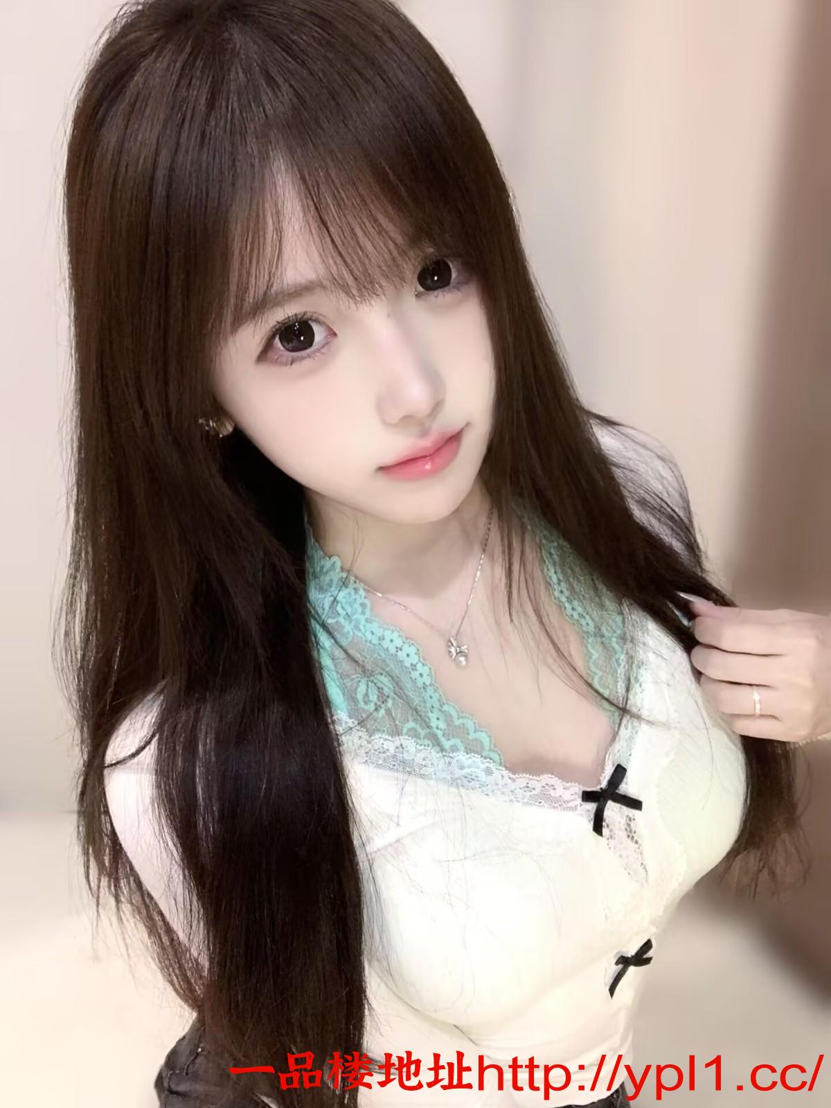 性感兼职粉嫩骚货(可外出)