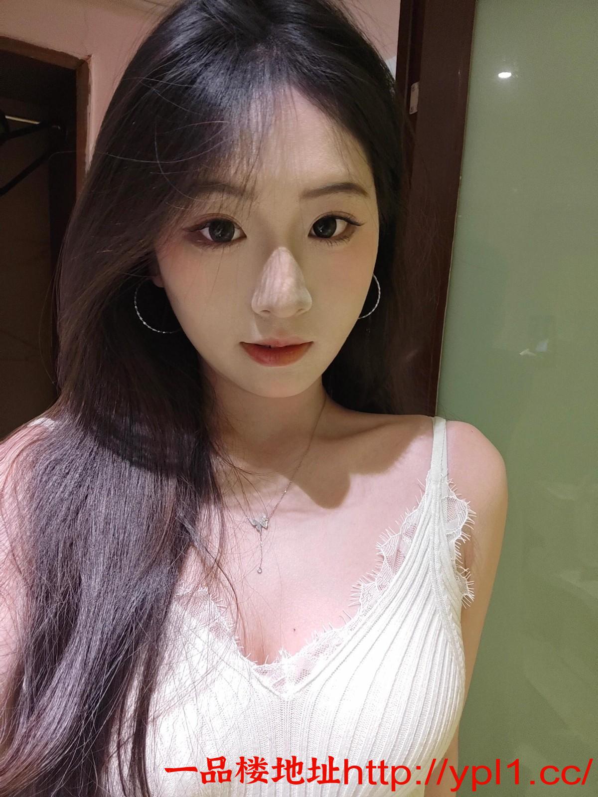 02年少女胸大性瘾大（已验真人）