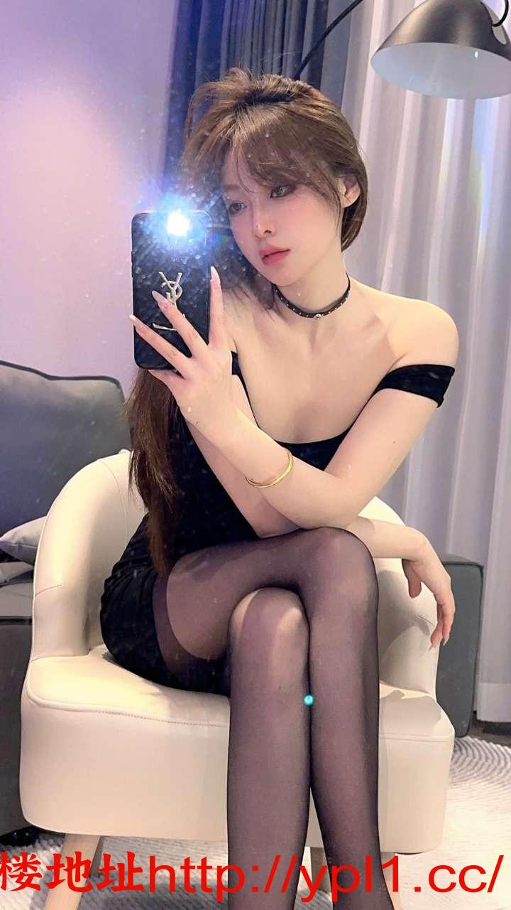 海曙性感丰满骚货完美炮架