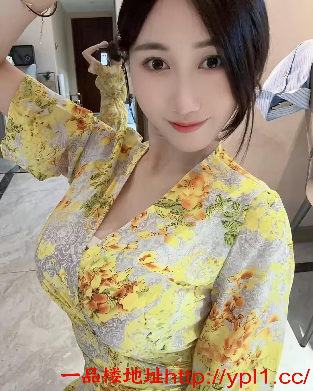 极品身材性感奶大小姐姐