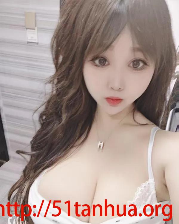 童颜巨乳少妇