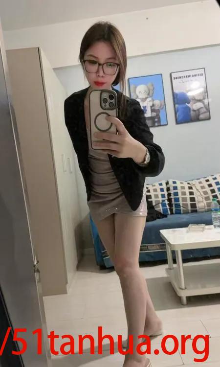  铁西眼镜少妇
